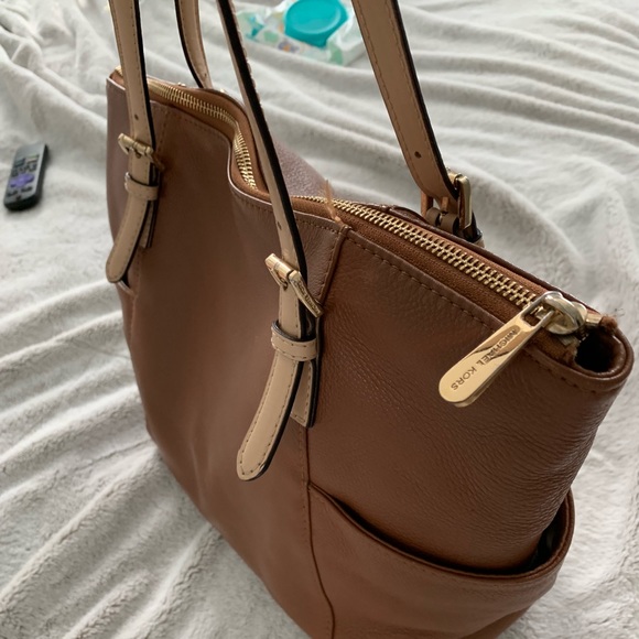 Michael Kors purse - Picture 3 of 3